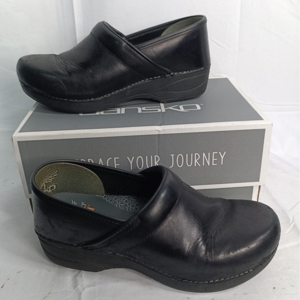 Dansko Wide XP 2.0 Black Waterproof Clogs Womens Size 40